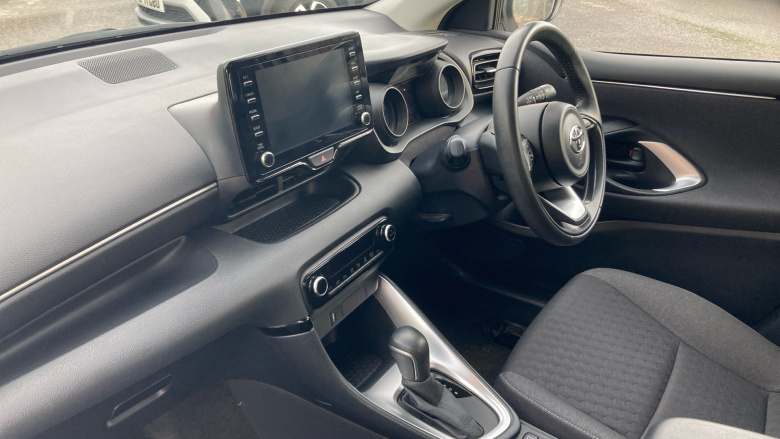 Toyota Yaris 1.5 Hybrid Design 5dr CVT Hybrid Hatchback